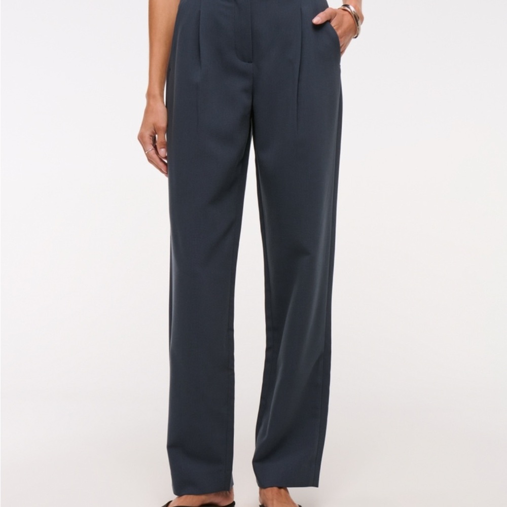 Abercrombie & Fitch Quinn Straight Leg Pant